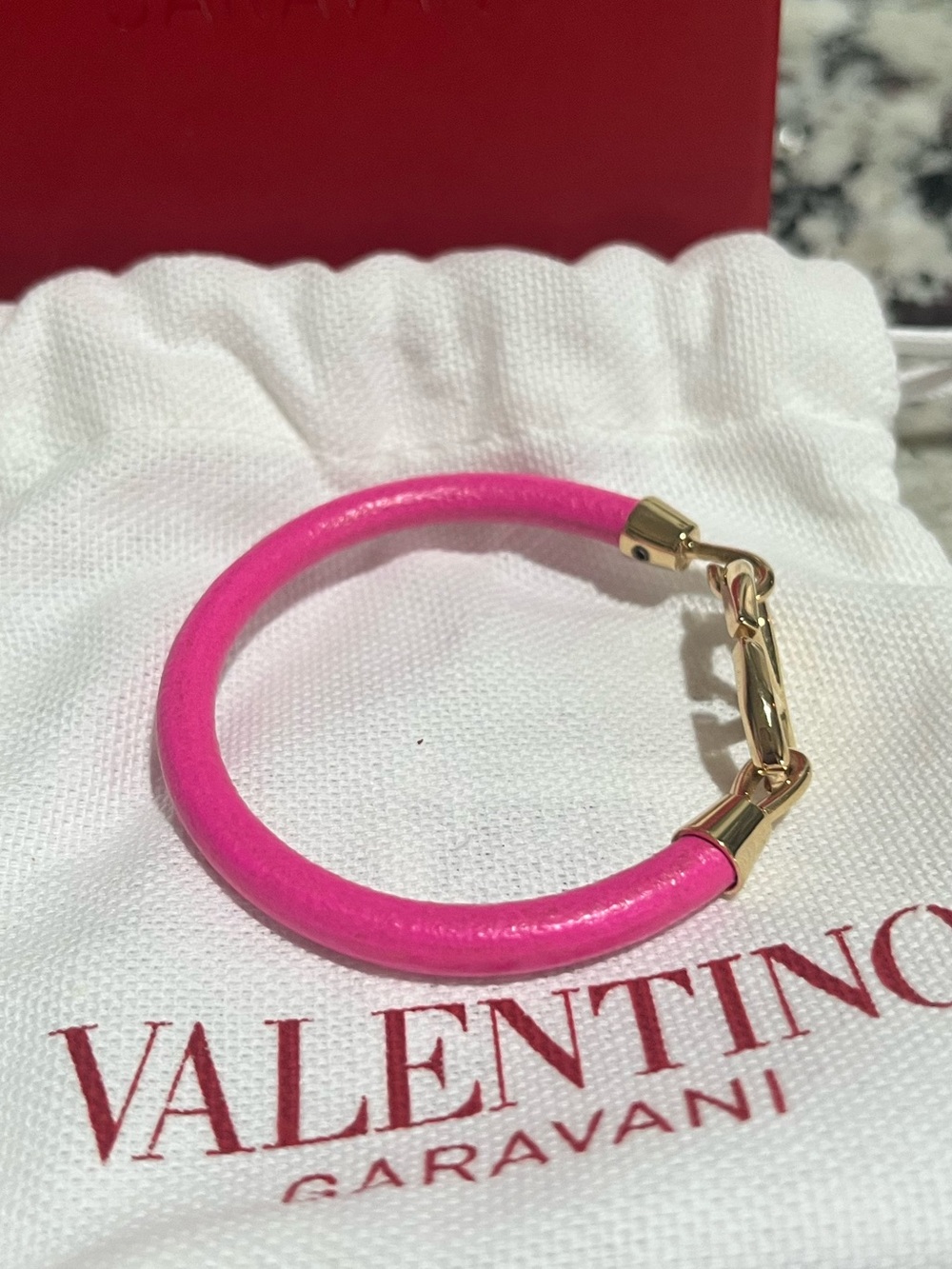 NIB** Valentino VLogo Signature bracelet - Picture 5 of 7